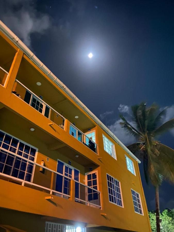 Sea Life Apartamentos En Via Principal Centro Y San Luis San Andres  Exterior photo