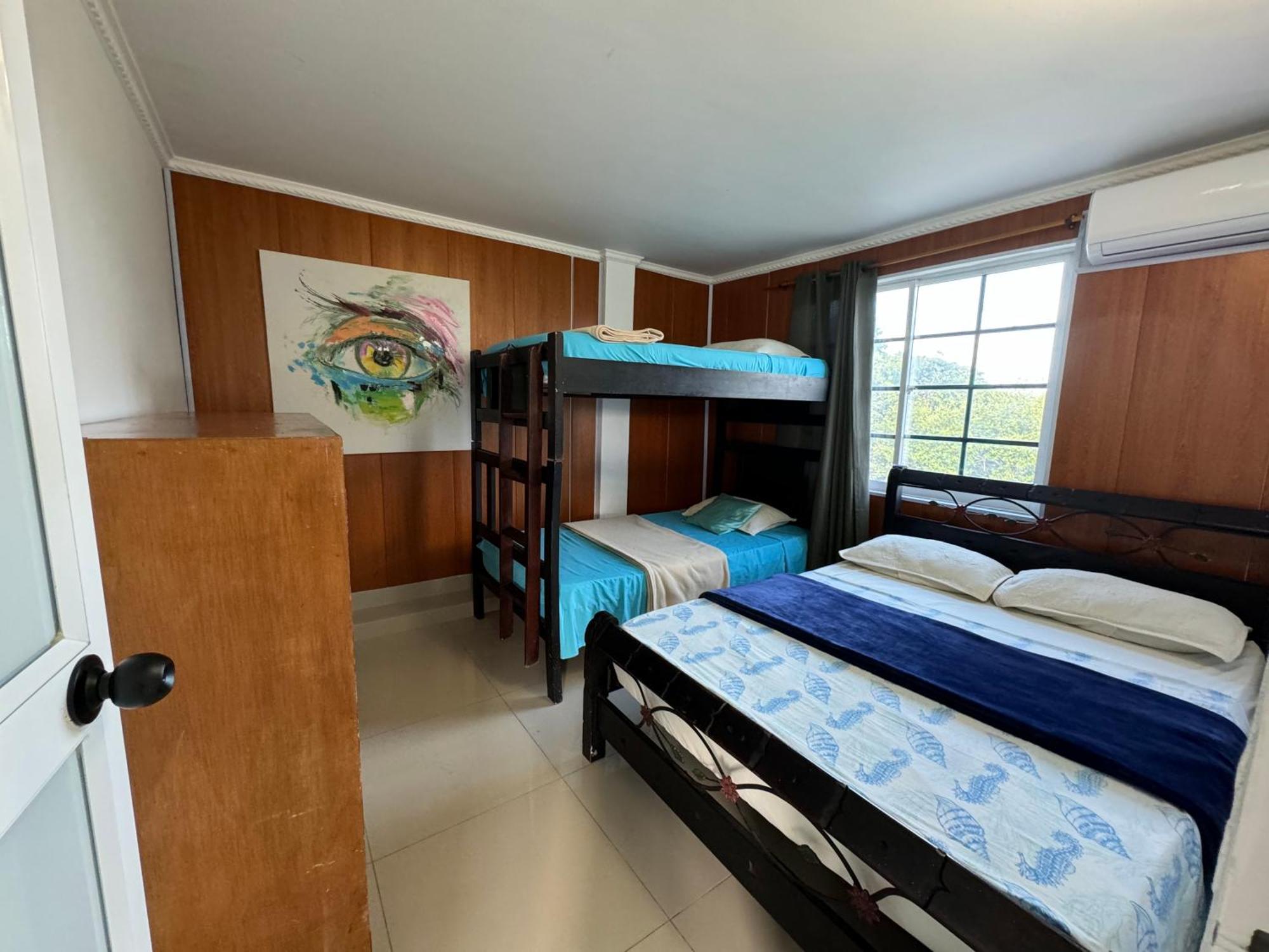 Sea Life Apartamentos En Via Principal Centro Y San Luis San Andres  Exterior photo
