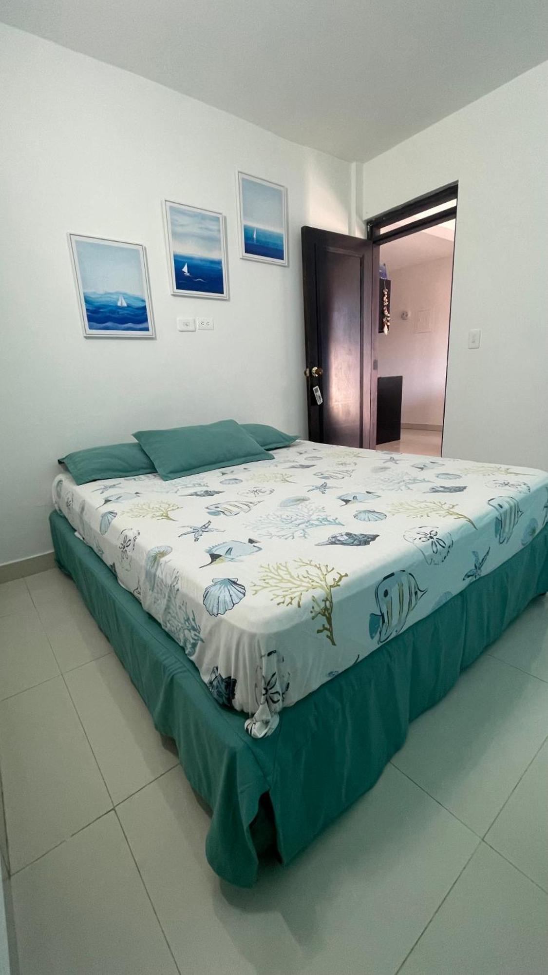 Sea Life Apartamentos En Via Principal Centro Y San Luis San Andres  Exterior photo